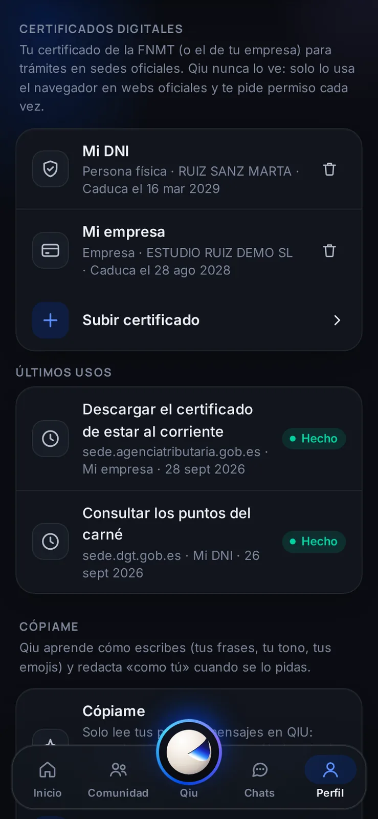 Guarda tu certificado de la FNMT, o el de tu empresa, para hacer trámites oficiales. Qiu nunca lo ve: solo lo usa el navegador en sedes oficiales y te pide permiso cada vez.