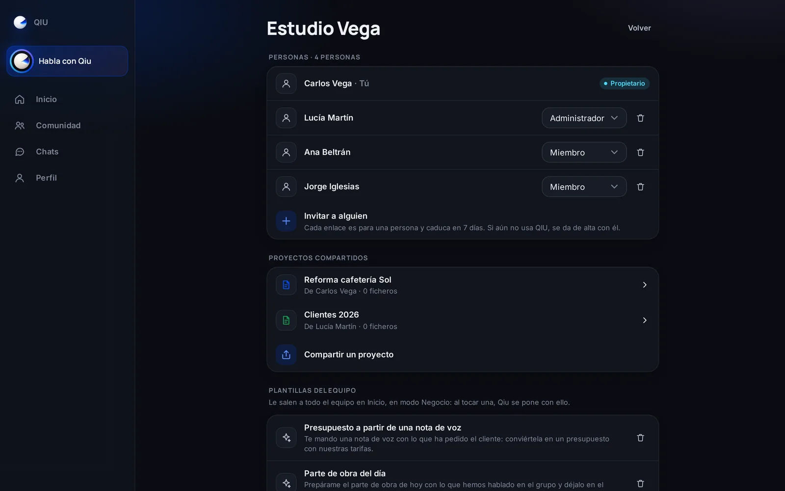 Invita a tu equipo, reparte roles y comparte proyectos y plantillas para que todos trabajéis igual con Qiu.
