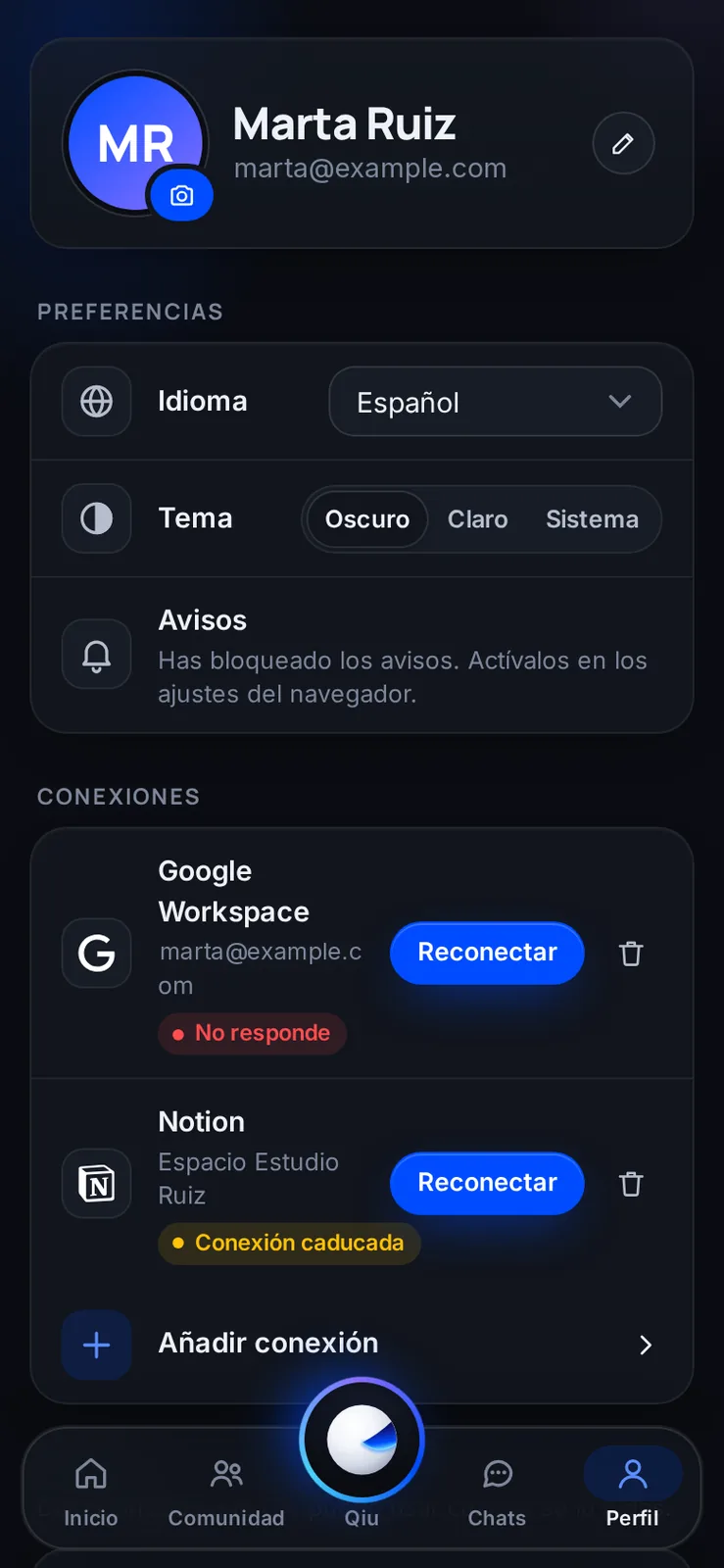 Idioma, tema claro u oscuro, avisos y el estado de cada conexión, con aviso cuando alguna necesita volver a conectarse.