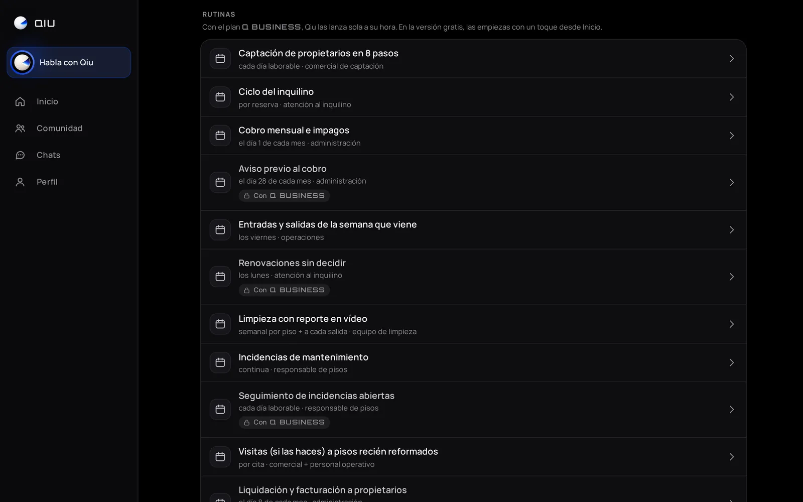 Cada preset enseña todo lo que trae: rutinas, automatizaciones, mensajes, indicadores y guía. La versión gratis ya incluye una parte; lo marcado con el candado va con Q Business.